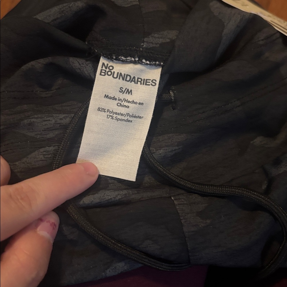 No boundaries small/ medium camo leggings NWT - Picture 6 of 6